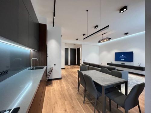 Площадь: 91. 70. 07