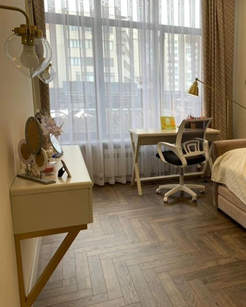 4 х комнатная квартира студия, площадью 151 м 2 + терасса 53 м 2! 06