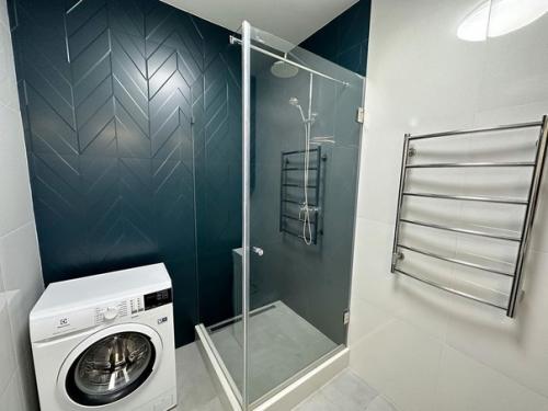 65 кв.  м после капитального ремонта. 05