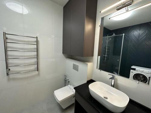 65 кв.  м после капитального ремонта. 06