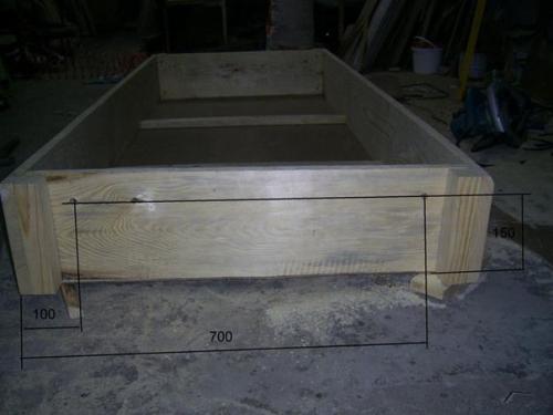 Диван - книжка.  Чертежа нет, но есть подробная инструкция и размеры. 08