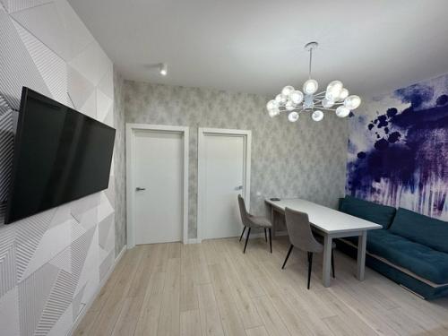 65 кв.  м после капитального ремонта. 02