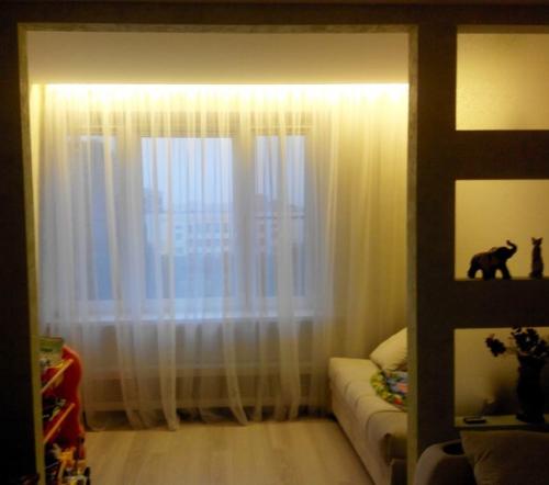 Сделали ремонт большой комнаты 18 кв. 02