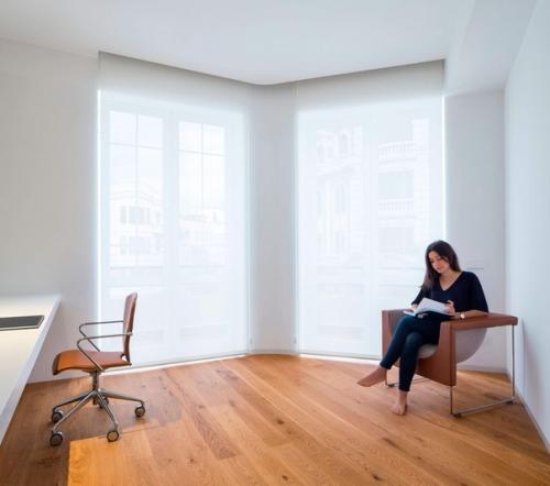 Эта барселонская квартира выглядит настолько минималистично, что сложно поверить, что в ней живут люди. 03