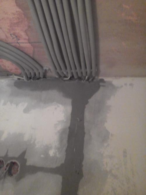 Заменил проводку в двухкомнатной квартире своими руками! 03