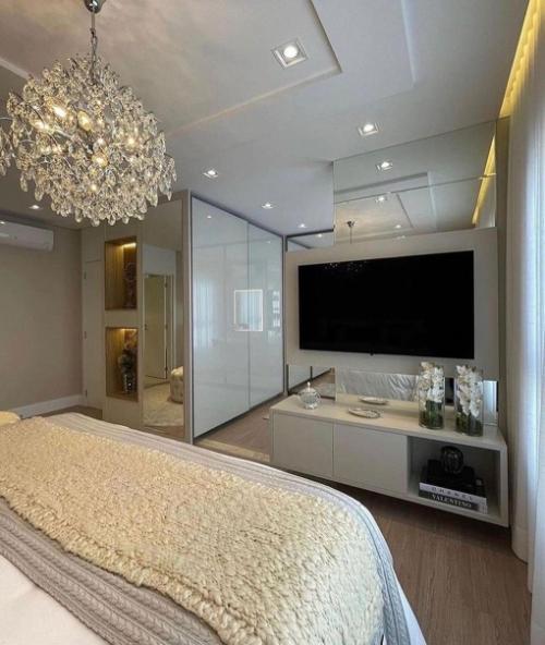 Площадь комнаты позволила реализовать все задуманное. 07