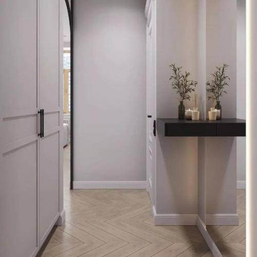 В этой кухне - гостиной, площадью 26 квадратных метров, 3 окна, что делает комнату светлой и просторной. 02