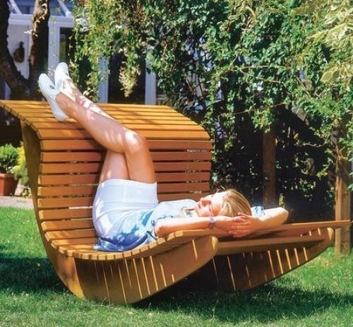 Оригинальное креслo - кaчалка для двoиx. 09