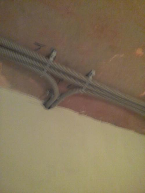 Заменил проводку в двухкомнатной квартире своими руками! 07