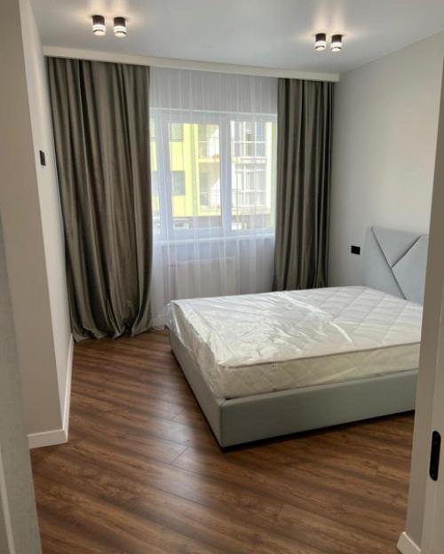 Ремонт в квартире сделан своими руками, каждый уголок сами, без помощников. 01