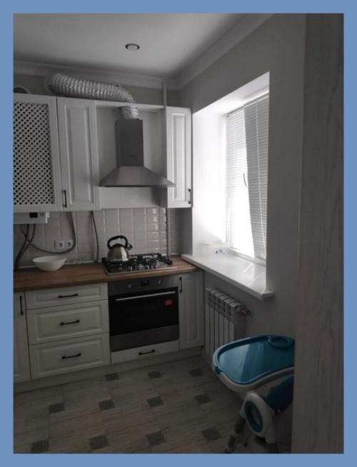 Небольшая хрущевка.  Сделали в квартире простой, без дизайнерских изысков, но практичный ремонт. 02