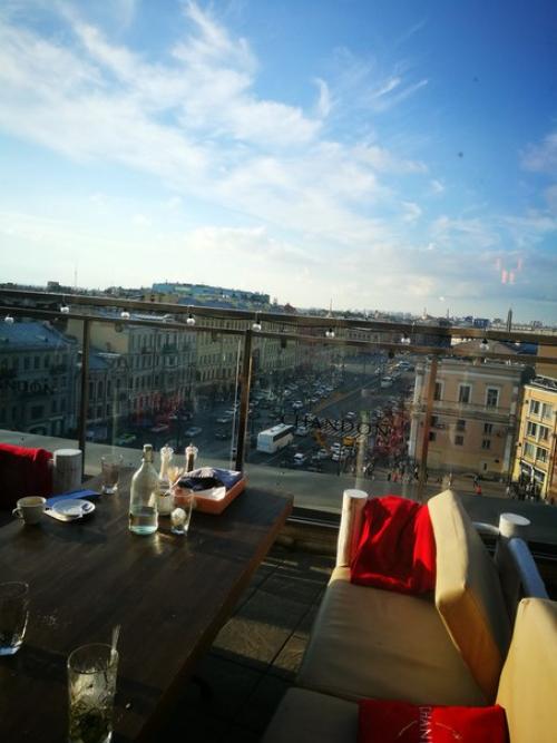 На днях посетил интересное местечко, находится в галерее на 5 этаже. 01