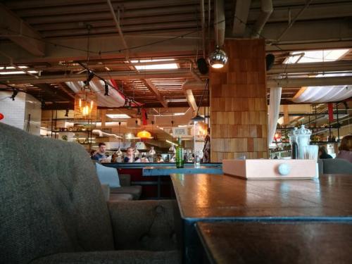 На днях посетил интересное местечко, находится в галерее на 5 этаже. 03