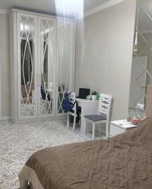 Делая современный ремонт люди от всего лишнего избавляются. 03