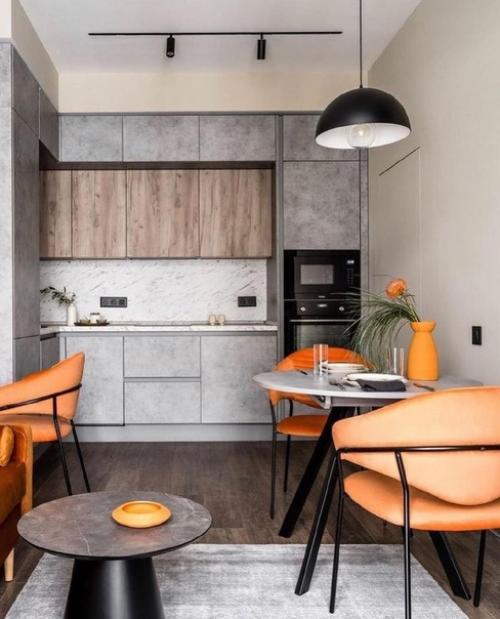 Однокомнатная квартира площадью 35 м 2. на момент покупки квартира была в Бетоне, с обозначенным зонированием от застройщика. 01