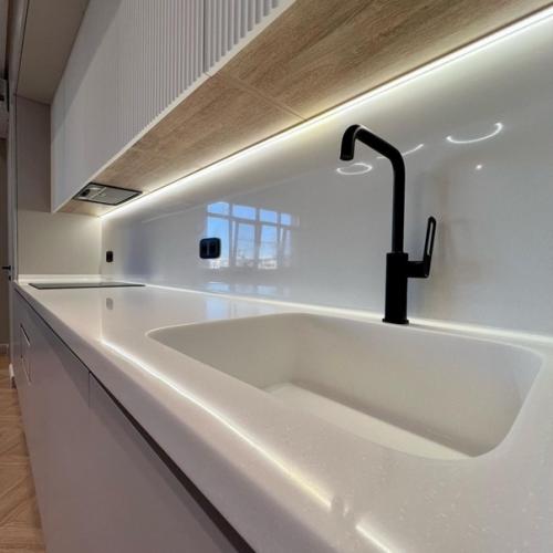 Закончили монтаж кухни. 03