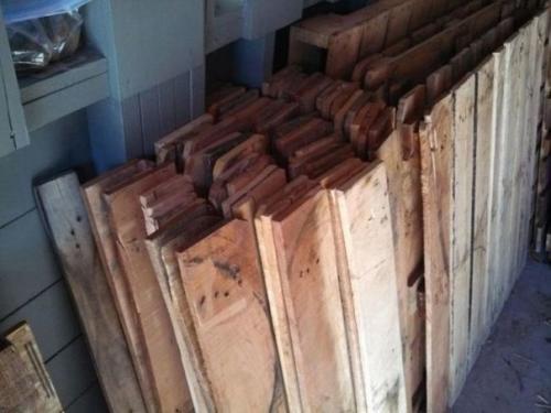 В руках специалиста даже старомодные деревянные доски могут превратиться в красивый паркет. 01