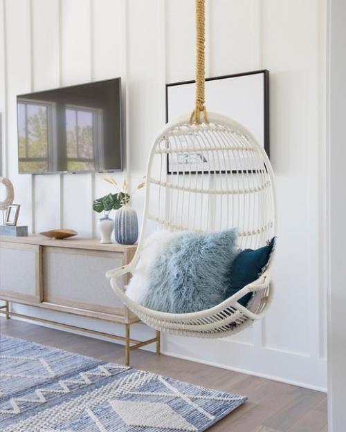 Организовать райский уголок в квартире или доме поможет плетеное подвесное кресло. 07