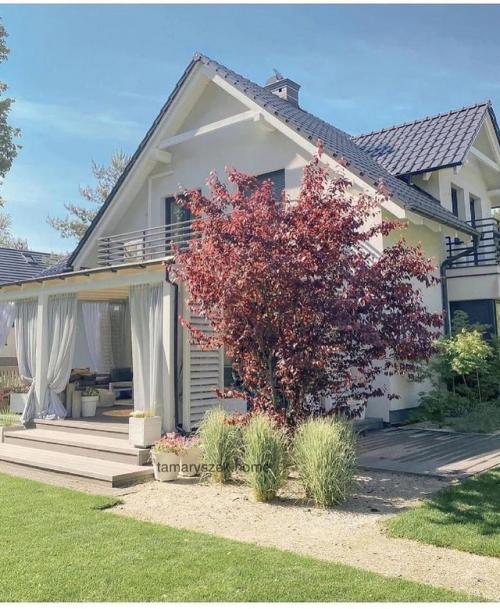 Тёплая, уютная атмосфера наполняет каждую комнату - здесь хочется остаться. 03