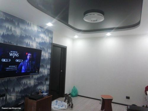 Немного расширили пространство в комнате за счет балкона. 05