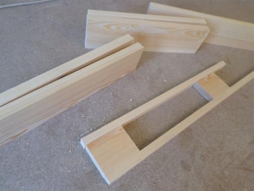 Мы делаем стол из массива сосны. 04