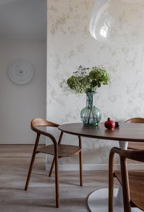 Этот интерьер - воплощение идеи Dolce Vita в городской квартире. 07