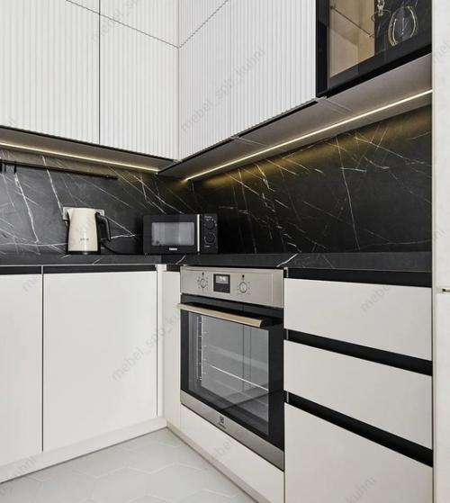 Кухня сразу после монтажа. 02