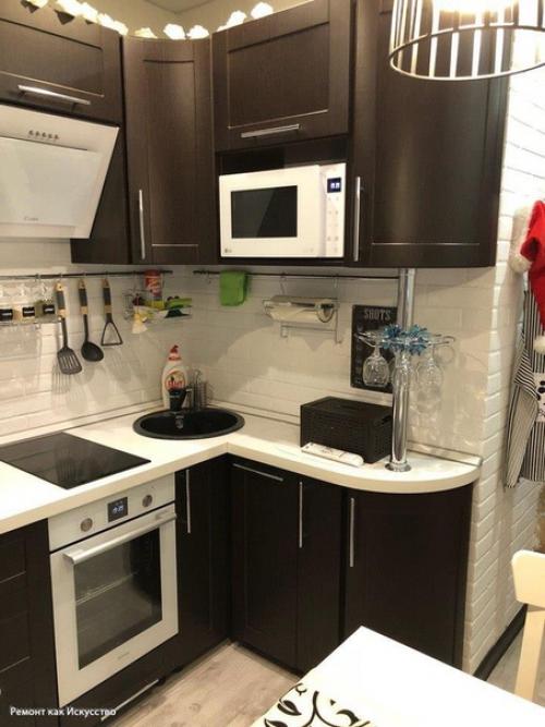 Здравствуйте!  Мы хотим поделиться нашими стараниями кухня 5, 8 кв м, своими руками. 03