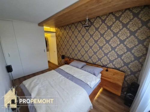 Очень крутой дизайнерский ремонт в квартире, площадью 54 кв. 03