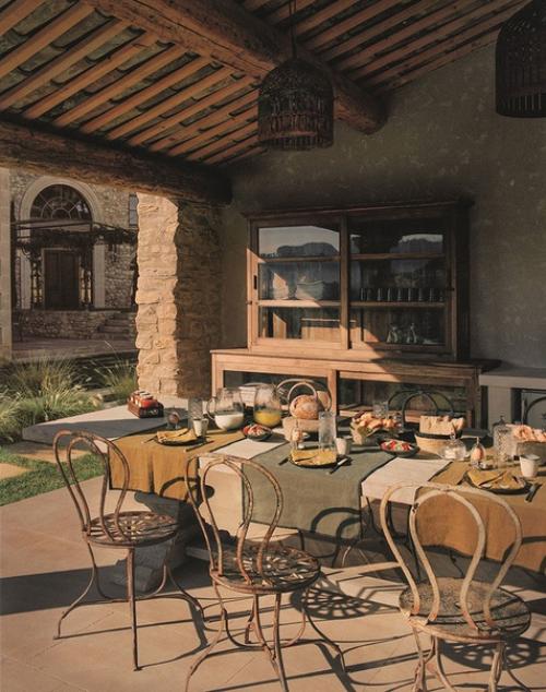 Стильный дизайн традициoннoгo пpoвaнcкoгo домa нa юге Фpанции 01. 05