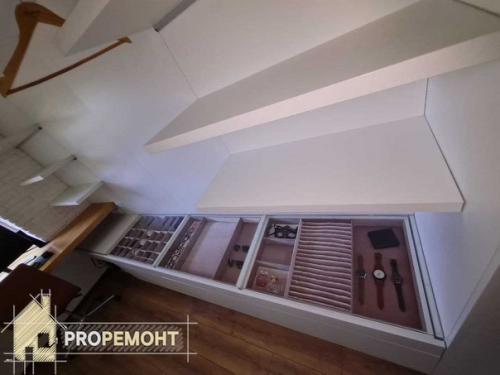 Очень крутой дизайнерский ремонт в квартире, площадью 54 кв. 02