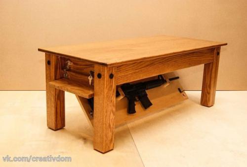 Карты, деньги, два стола. 05