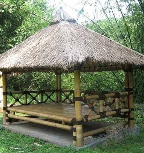 Необычные садовые беседки: 10 беседок в восточном стиле из бамбука! 03