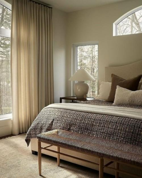 Этот загородный дом особой атмосферой уюта и спокойствия наполнен. 04