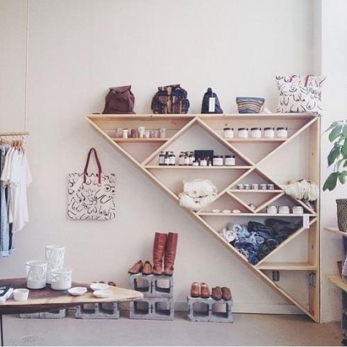 Треугольный треугольник. Угловатый своевольник. 08