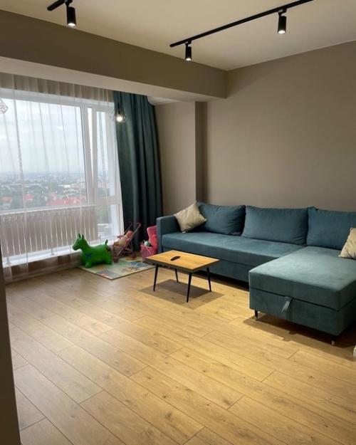 54 кв.  м после ремонта под дальнейшую сдачу в аренду свежий ремонт с хорошей мебелью. 01