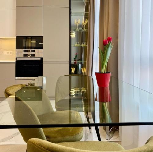 Кухня - гостинная после капитального ремонта. 03