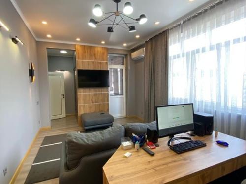 Переехали в прошлом году. 06