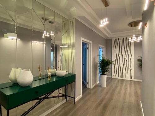 Переехали в прошлом году. 03