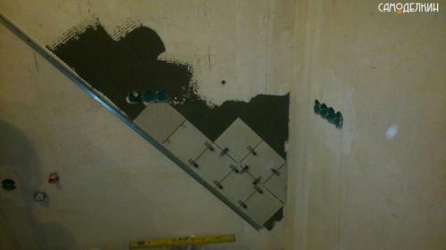 Добрый день.  Раз всем так понравилась солнечная желтая ванна, покажу и кухню из этого домика площадью 200 м 2. критикуйте. 01