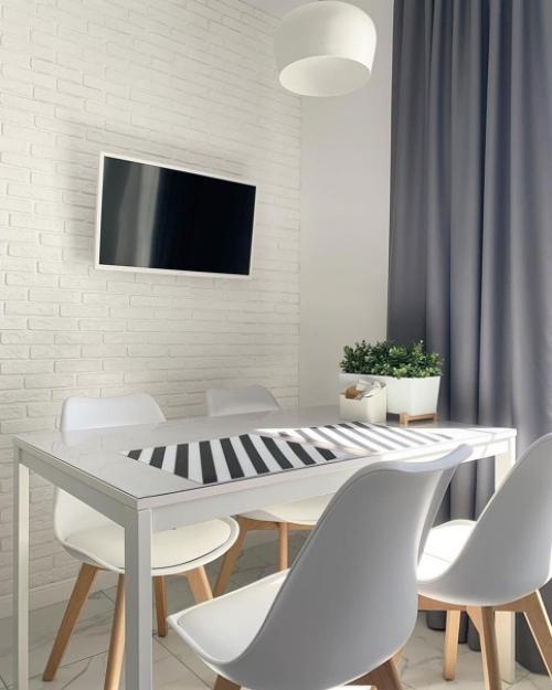 А вот и наш ремонт к концу подошёл. 02