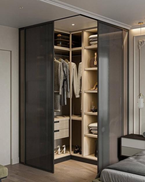 Интерьер спальни с гардеробной в светлых тонах. 04