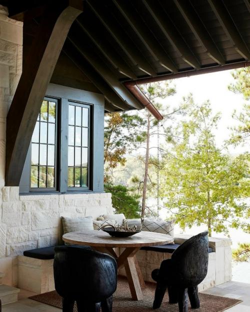 Пространство, в котором свет, воздух и натуральные материалы создают ощущение спокойствия и уюта с первых минут. 07