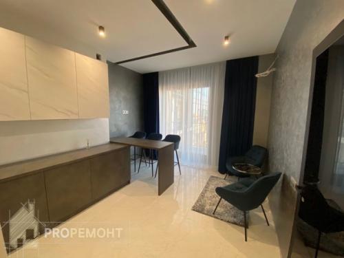 Ремонт готов, остались кое-какие мелочи, доделки, мебель. 02