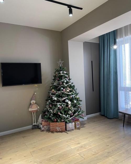 54 кв.  м после ремонта под дальнейшую сдачу в аренду свежий ремонт с хорошей мебелью. 05