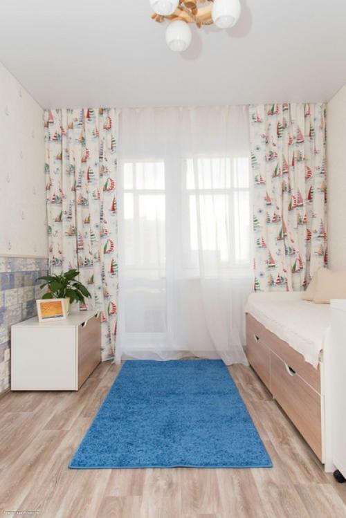 Добрый день!  Сделали в детской комнате ремонт вся мебель кроме чисто белого стеллажа - моя сборка по мотивам стувы из Ikea. 06