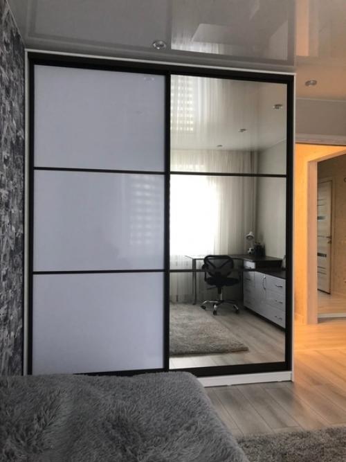 Сделали ремонт в комнате сына подростка, подскажите, пожалуйста, какие шторы подойдут? 03