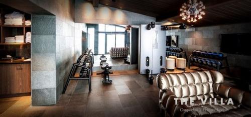 Частный бревенчатый дом THE Villa SKY Lodge. 09