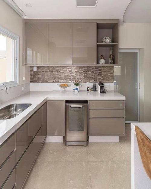 Бежевый цвет - идеальный вариант для кухни. 03