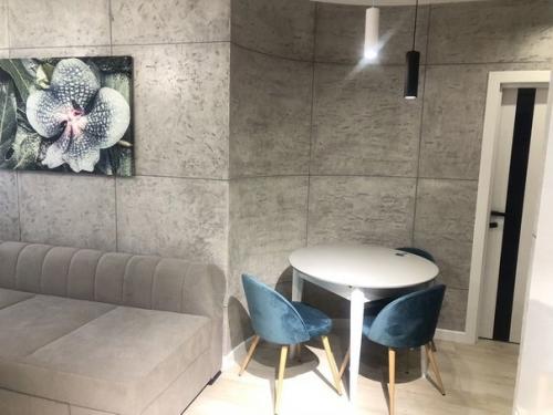 В квартире сделан дизайнерский ремонт. 04